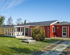Toàn bộ căn nhà/căn hộ 5 Bedroom Accommodation In Them (Them, Đan Mạch)
