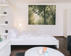 Casa/apartamento entero Bright Furnished Apartment With Pocket Wifi (Zúrich, Suiza)