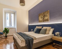 Khách sạn Ghiberti Apartments - Prussian Blue (Trieste, Ý)