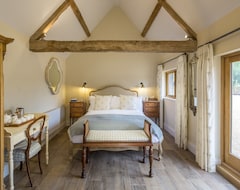 Hotel The Cowsheds (Chippenham, United Kingdom)