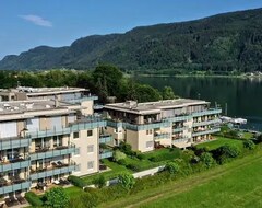 Khách sạn Hotel Legendär (Steindorf am Ossiacher See, Áo)