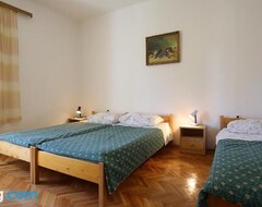 Pensión Apartment And Rooms Roko (Sali, Croacia)