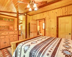 Casa/apartamento entero Cozy Cabin In Hardin ~ 1 Mi To Kentucky Lake! (Hardin, EE. UU.)