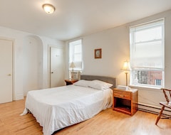 Koko talo/asunto 3rd Floor Apartment With 2 Bedroom Queen Size, 2 Bathroom, Quiet, Private Place (Philadelphia, Amerikan Yhdysvallat)