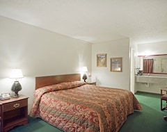 Khách sạn Americas Best Value Inn and Suites - Mcalester-Savanna (Savanna, Hoa Kỳ)