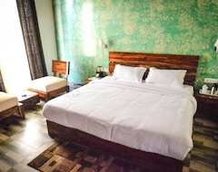 Khách sạn Tathastu Resort (Nainital, Ấn Độ)