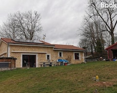 Cijela kuća/apartman Villa Avec Tout Le Confort Dans Le Livradois Forez (Saint-Genès-la-Tourette, Francuska)