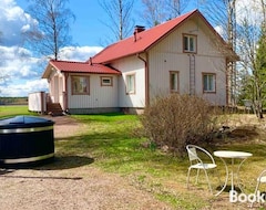 Toàn bộ căn nhà/căn hộ Villa Ullakko - Vuokramummola, Ihana Talo Maalla (Lapinjärvi, Phần Lan)
