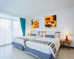 Hotel Waterfront Suites Phuket by Centara (Karon Beach, Tailandia)