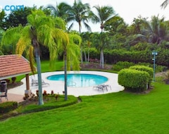 Toàn bộ căn nhà/căn hộ Daria Beachfront Community Steps 2 Pool- Generator (Vega Alta, Puerto Rico)
