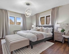 Cijela kuća/apartman Amazing Five Bedroom Milwaukee Vacation Home!! (Menomonee Falls, Sjedinjene Američke Države)
