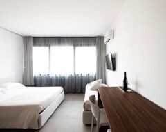 Alkamuri Posh Hotel Spa - 104 Suite Deluxe (Alcamo, Italien)
