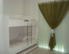 Casa/apartamento entero Wonderful Apt Facing The Sea W / 1 Suite, + 2 Rooms W / 8 Pers. + Wi-fi (Itapema, Brasil)