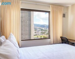 Koko talo/asunto Four Paddle Condominium 2210 Thirty plus night rental (Honolulu, Amerikan Yhdysvallat)