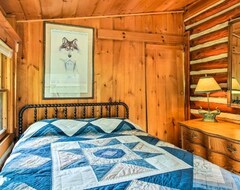 Entire House / Apartment Serene Wilderness Acres Cabin With Views On Bear Lake (McGrath, USA)