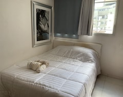 Entire House / Apartment Luxury Apt Well Located (Mirandópolis, Brazil)