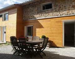 Koko talo/asunto La Maison Du Limonadier (3-star Tourist Accommodation Delivered In April 2017) (Saint-Pal-de-Mons, Ranska)