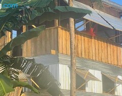 Koko talo/asunto Philippine Mountain Eco Resort and Bamboo Temple (Santa Monica, Filippiinit)