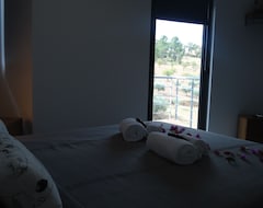 Hotel Bela Vista Silo Housing (Alfândega da Fé, Portugal)