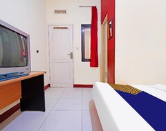 Hotel Spot On 91602 Red House Rents Syariah (West Bandung, Indonesien)