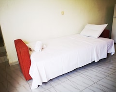 Apart Otel Kassandra Garden Residence (Agios Nikolaos, Yunanistan)