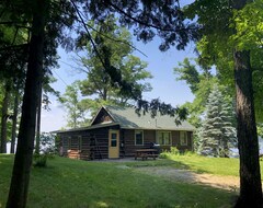 Toàn bộ căn nhà/căn hộ Classic Lakeside Log Cabin With Panoramic Views ... Fish, Swim, Relax! (Longville, Hoa Kỳ)