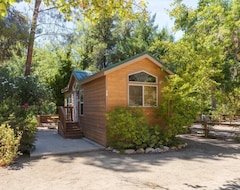 Koko talo/asunto Brand New Cabin (Kernville, Amerikan Yhdysvallat)