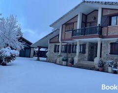 Hele huset/lejligheden Chalet Con Piscina Climatizada. (Sarria, Spanien)