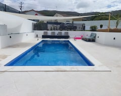 Hele huset/lejligheden Bienvenue Au Paradis Marin : Villa Avec Piscine Chauffée à 5 Minutes De La Plage (Figueira da Foz, Portugal)
