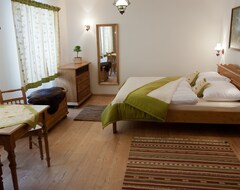 Hotel Penzion Pivnice - Jitravsky Dvorec (Rynoltice, Czech Republic)