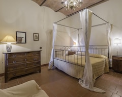 Otel Fattorie Santo Pietro (San Gimignano, İtalya)