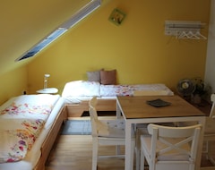 Koko talo/asunto Vacation Rental 1 Accommodates A Max. Of 6 People (Bernburg, Saksa)