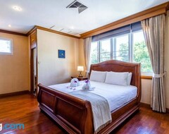 Tüm Ev/Apart Daire Luxurious 6 Bedroom Mansion Close To Beach! (cas) (Cha Am, Tayland)