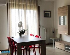 Toàn bộ căn nhà/căn hộ Appartamento Residenziale Con Posto Auto Privato (Sassari, Ý)