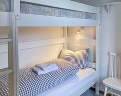 Toàn bộ căn nhà/căn hộ 3 Bedroom Accommodation In Offersøy (Lødingen, Na Uy)