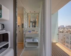 Hotel Port Tower By Isrotel Design (Tel Aviv-Yafo, Israel)