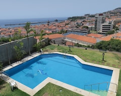 Hotel Villa In The Center Of Funchal With Pool And Garden (Funchal, Portugal)