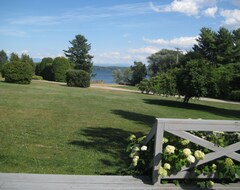 Koko talo/asunto Spectacular Views On Lake Champlain (Westport, Amerikan Yhdysvallat)