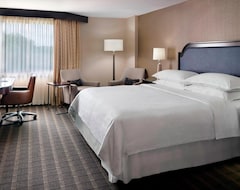 Khách sạn Sheraton Charlotte Airport Hotel (Charlotte, Hoa Kỳ)