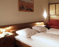 Khách sạn Doppelzimmer Mit Bad/dusche, Wc - Gschwentner, Hotel-pension (Waidring, Áo)