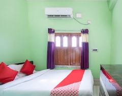 Khách sạn OYO 40177 Hotel Taj International (Baharampur, Ấn Độ)