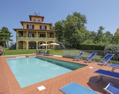 Hotel ;villa Le Castagne 150s (Larciano, Italia)