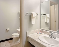 Hotel Quality Inn Frontier at US Hwy 30 (Clinton, Sjedinjene Američke Države)