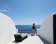Hotel Oia Suites (Oia, Greece)
