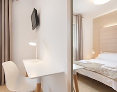 Pansion Hostal Jume - Urban Rooms (Mahon, Španjolska)
