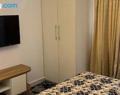 Entire House / Apartment 2-bedroom Short-let Serviced Apartment In Lekki (Lekki, Nigeria)