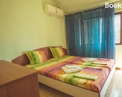 Khách sạn Dream House (Ahtopol, Bun-ga-ri)