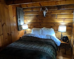 Toàn bộ căn nhà/căn hộ Relaxation, Peace And Tranquility Await You At High Ridge Cabins! (Muldraugh, Hoa Kỳ)