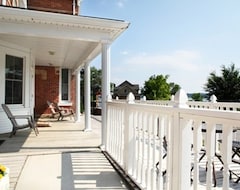 Hotel Harbour View Inn (Barrie, Canada)