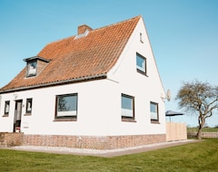 Hele huset/lejligheden Gemütl, Quiet Cottage With Wifi, Terrace U. Fenced Playground / Sunbathing Area (Pommerby, Tyskland)